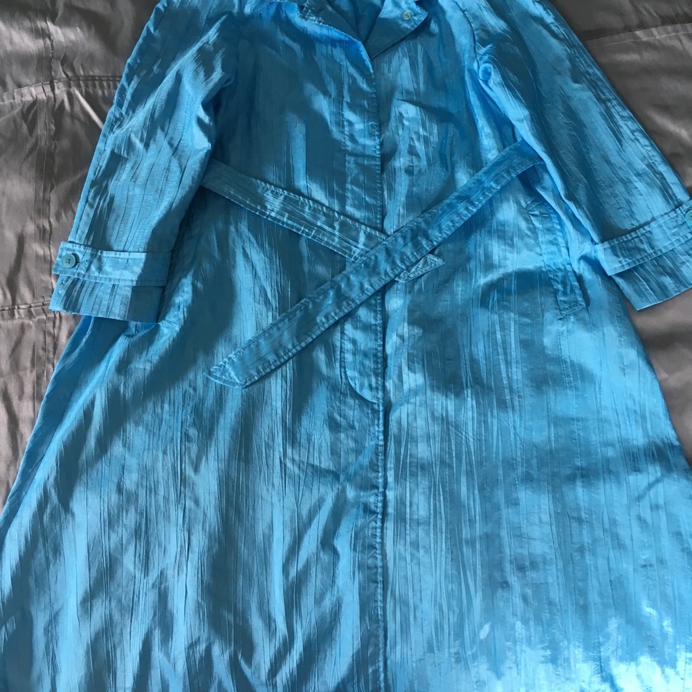 Windbreaker - Picture 2 of 6